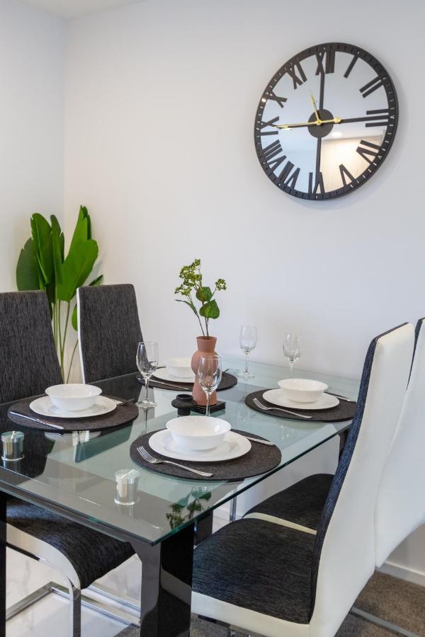 Tuam Street Treasure- 2 Bed 2 Bath Appartement Christchurch Buitenkant foto